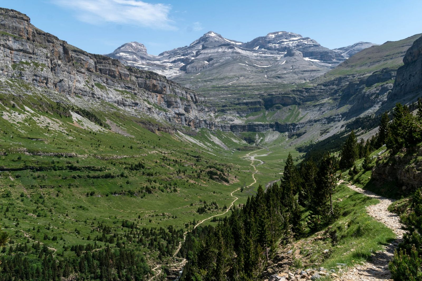 El valle de Ordesa, con las Tres Sorores al fondo