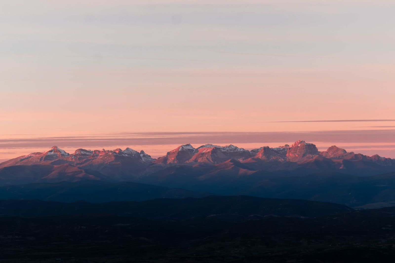 Las Tres Sorores al amanecer